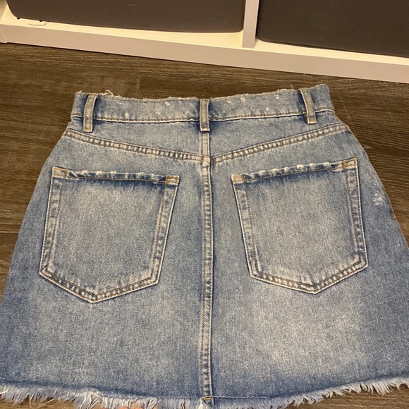 ZARA mini jean skirt - Picture 3 of 3